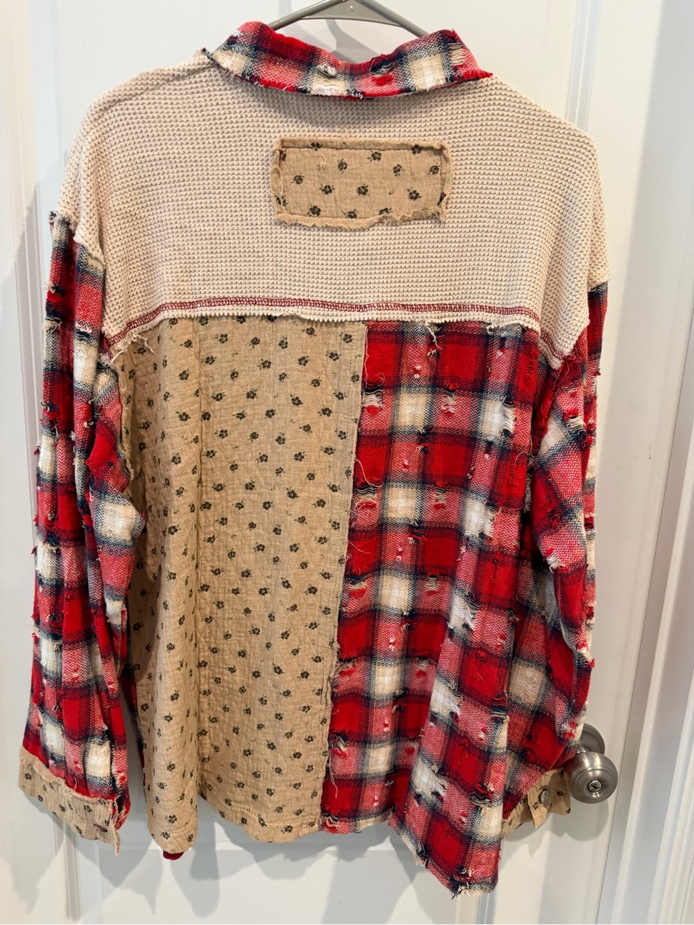 POL Distressed Button Up Top/Shacket Size Large - Picture 13 of 16